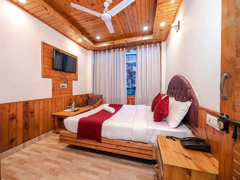 Mini Deluxe room at Veer Villa Manali